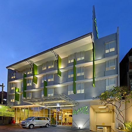 Whiz Hotel Malioboro Yogyakarta Luaran gambar