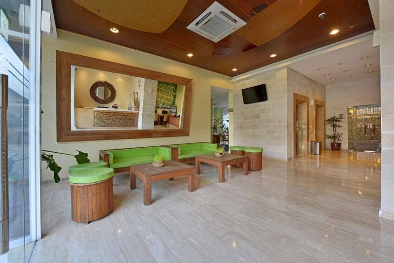 Whiz Hotel Malioboro Yogyakarta Luaran gambar