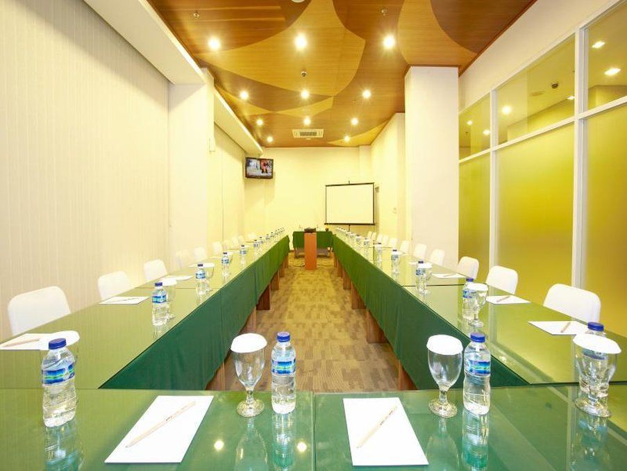 Whiz Hotel Malioboro Yogyakarta Luaran gambar